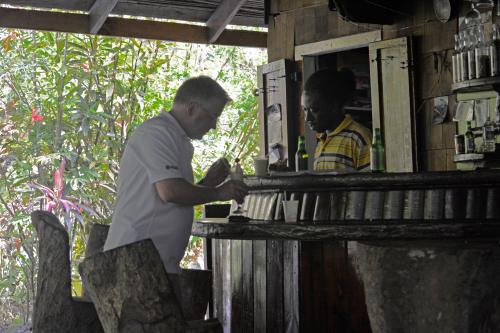 14 05 08_9106_edited-1