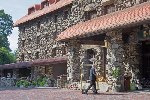 14 06 22_0095_edited-1